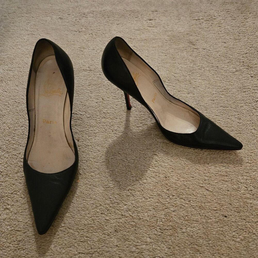 Christian Louboutin Black Pumps Size 38